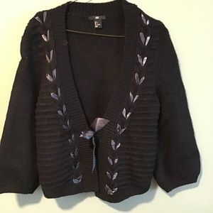 H&M black knit cardigan with charcoal ribbon size S preowned